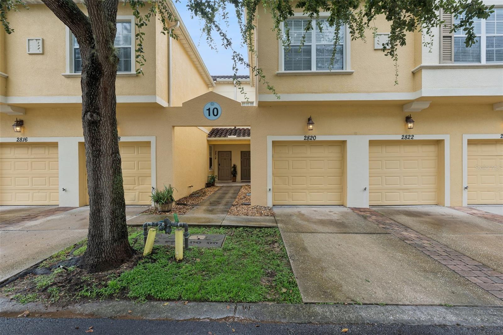 2820 OAKWATER DRIVE