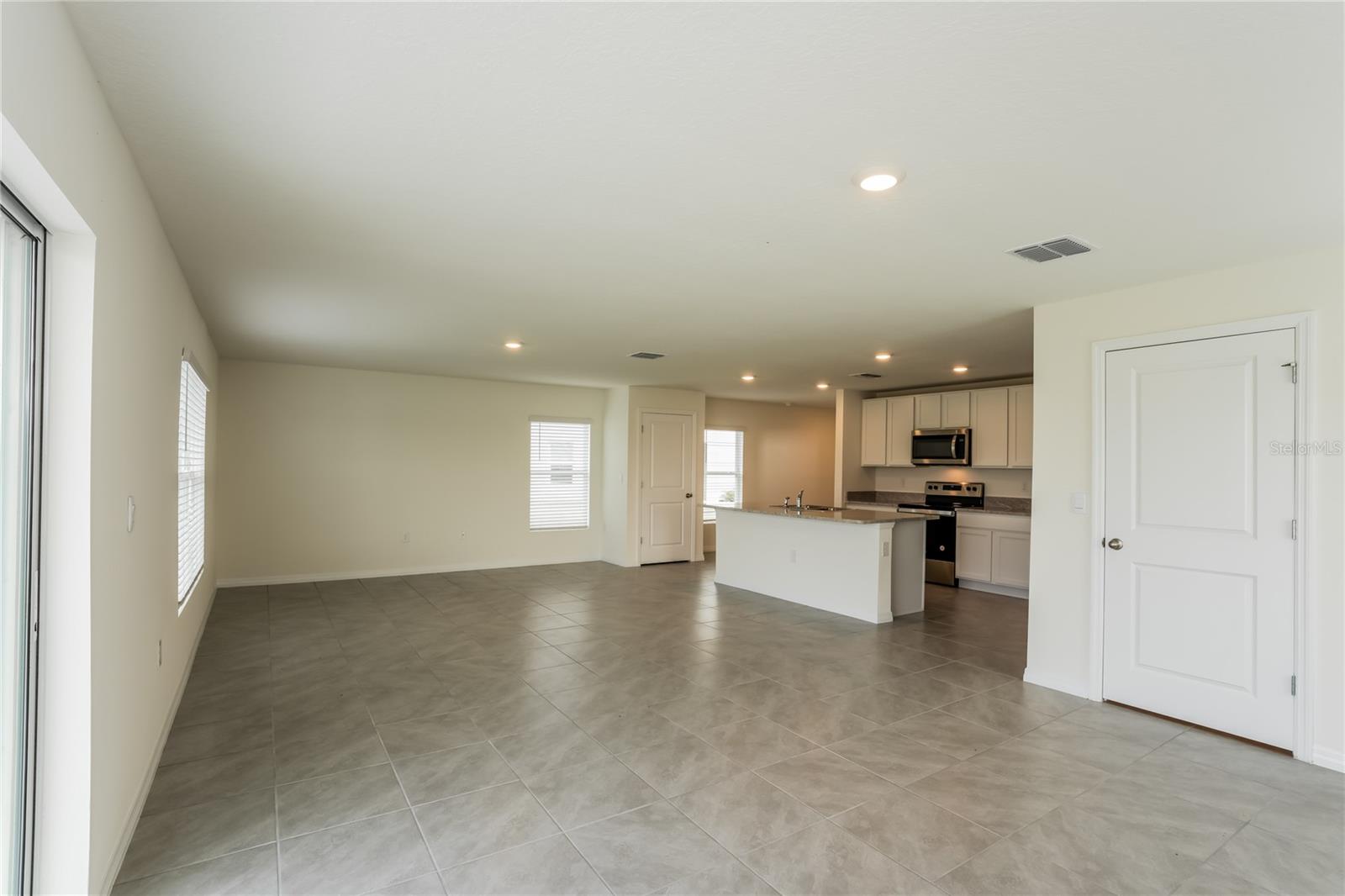 EVERGREEN PH I - Residential Lease