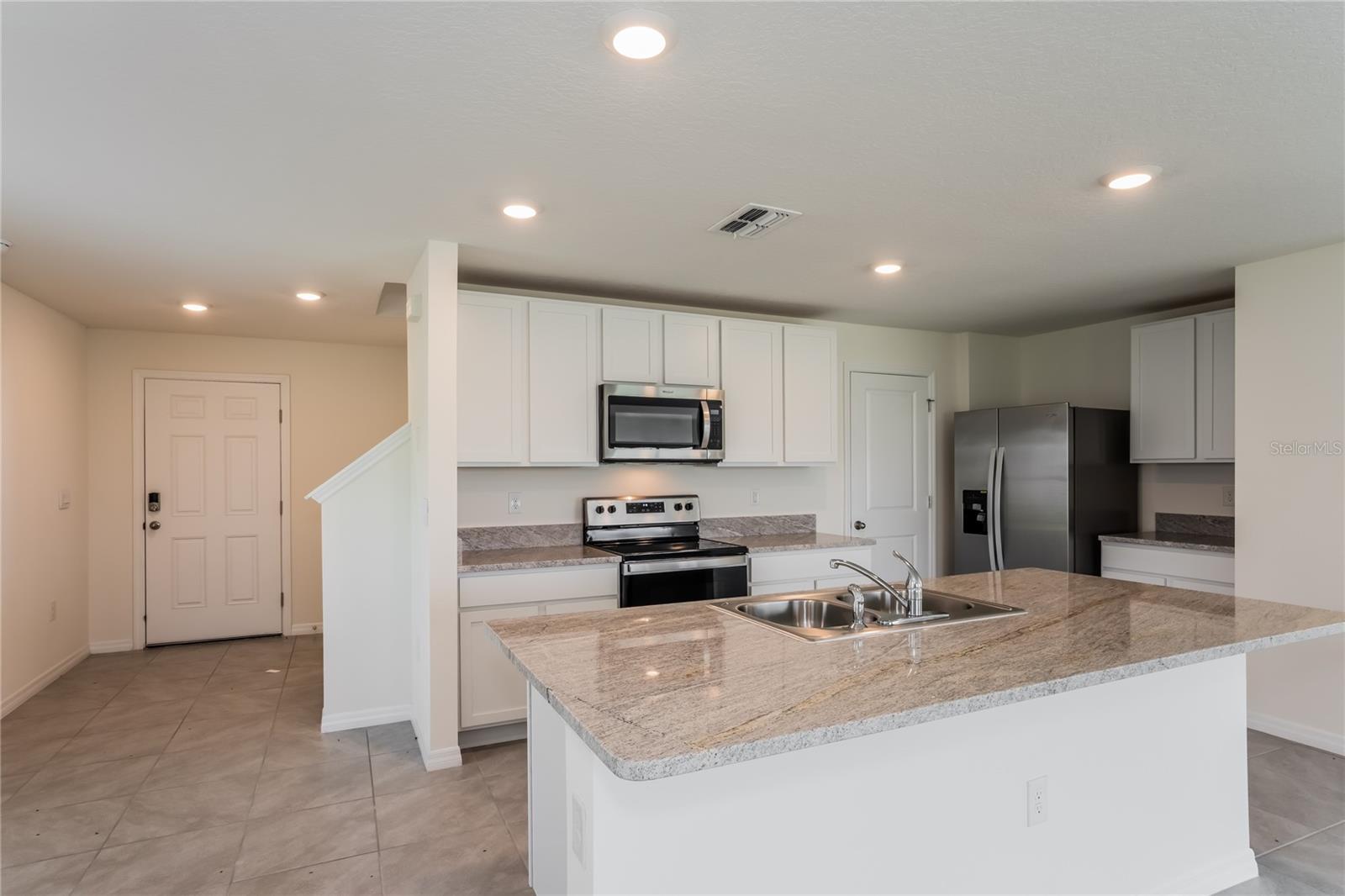 EVERGREEN PH I - Residential Lease