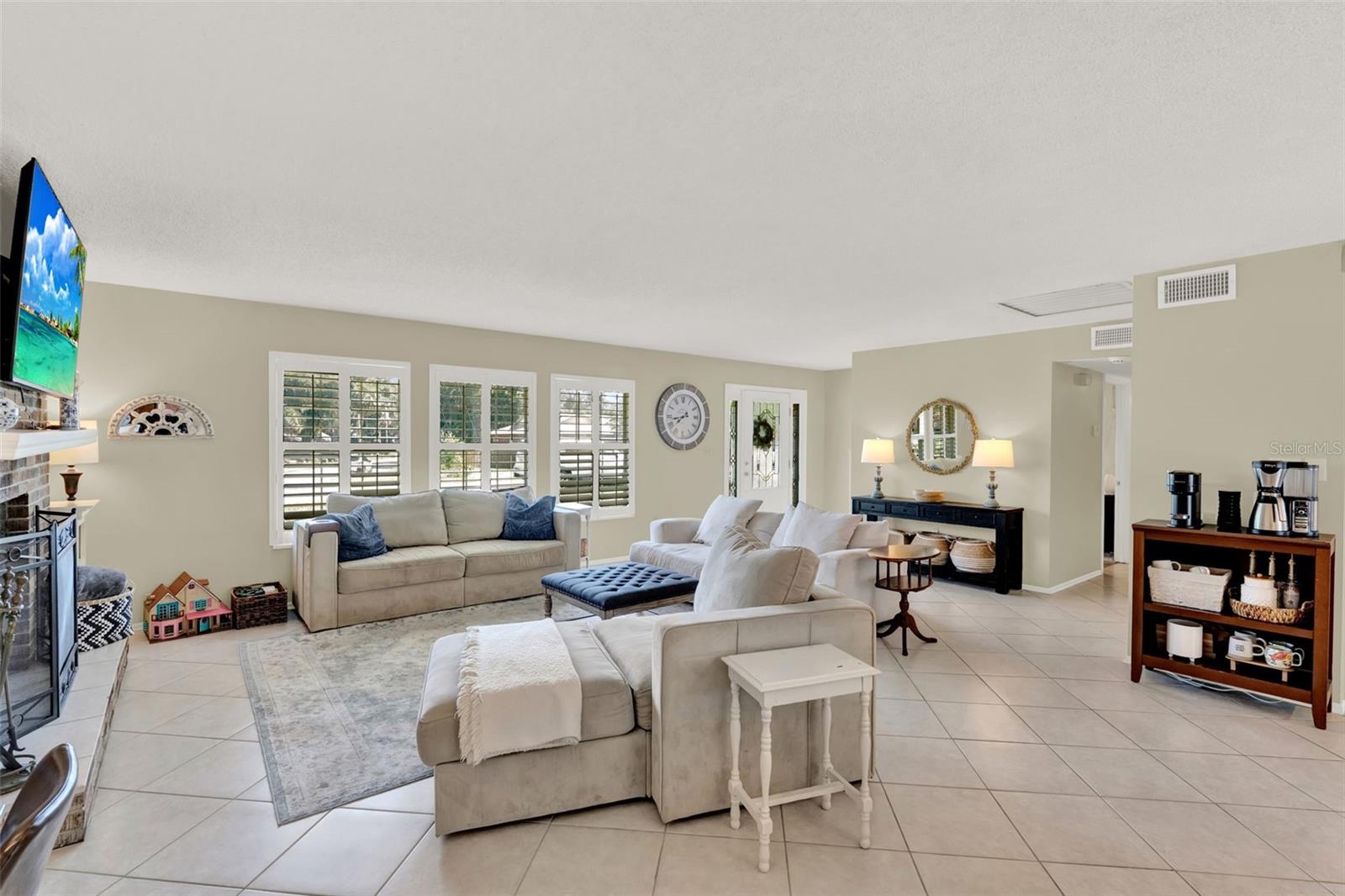 1007 N SHORE DRIVE