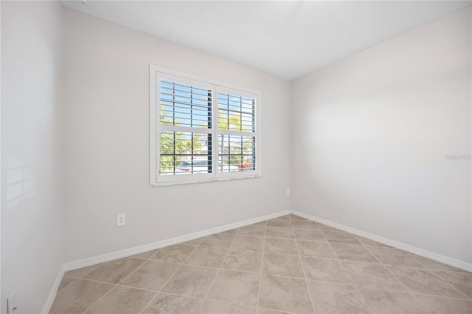 TORTUGA - Residential Lease