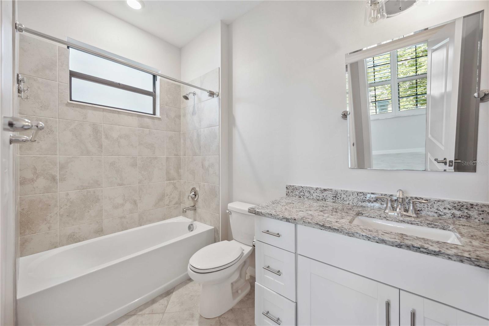 TORTUGA - Residential Lease