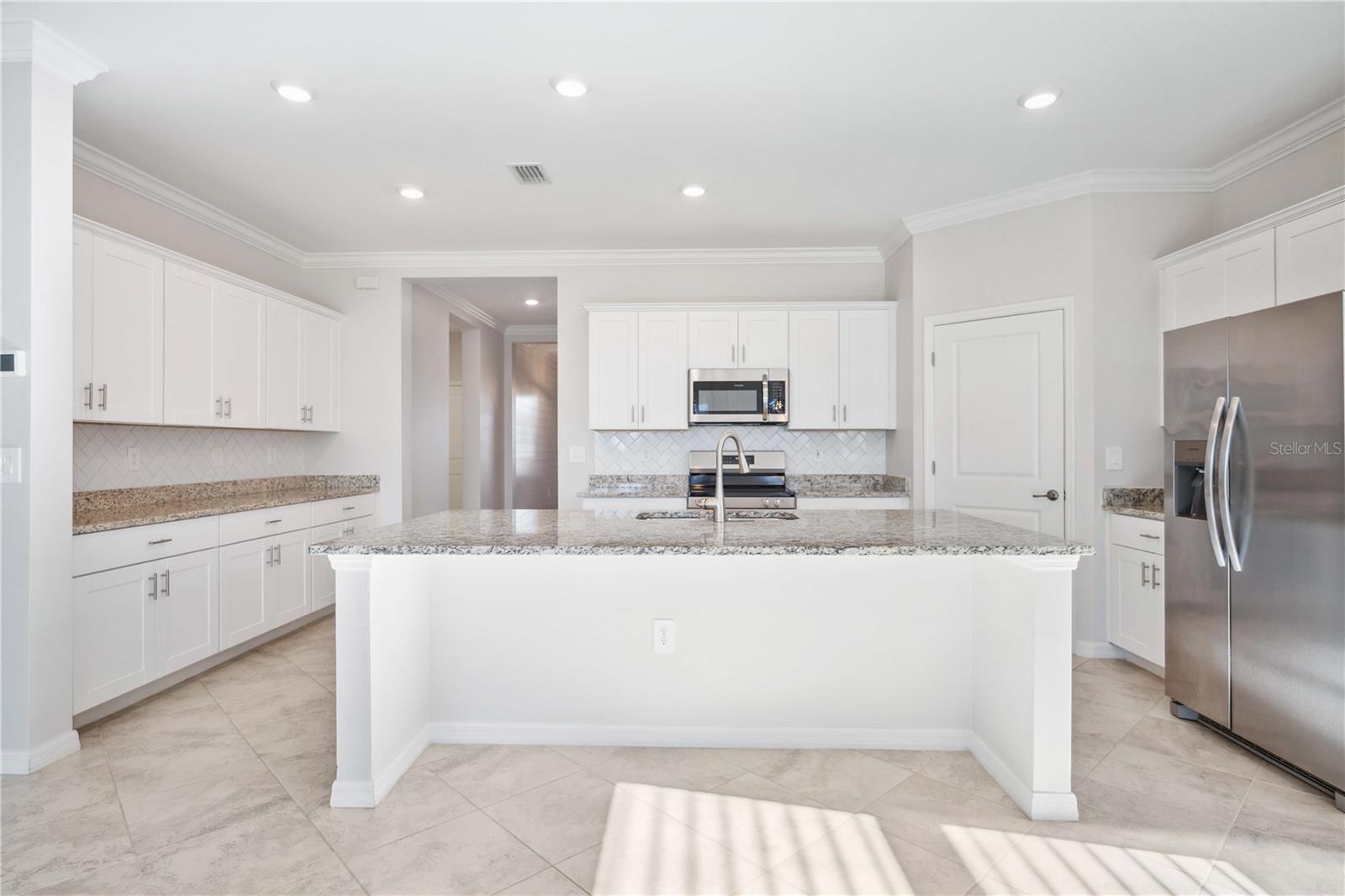 TORTUGA - Residential Lease