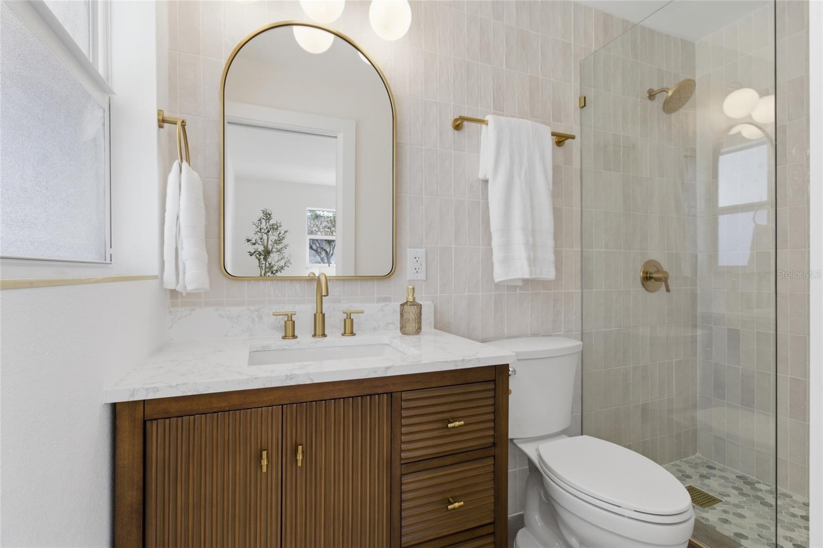 YACHT CLUB ESTATES - Residential