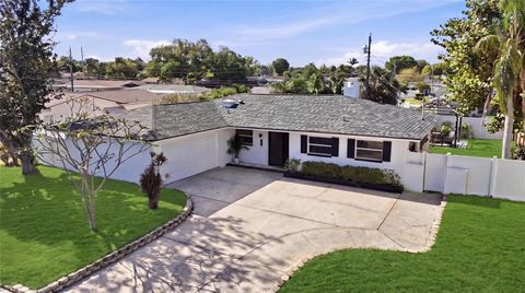 Photo of 14096 Passage Way, Seminole, FL 33776 (MLS # TB8496172)