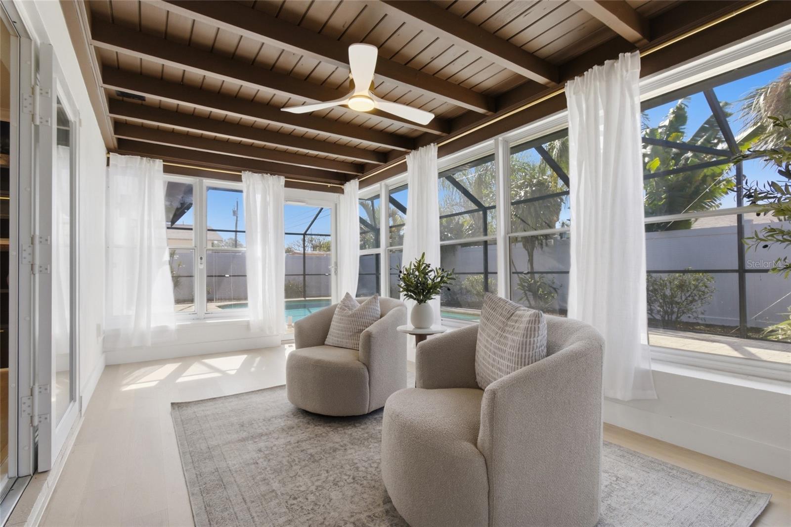 YACHT CLUB ESTATES - Residential