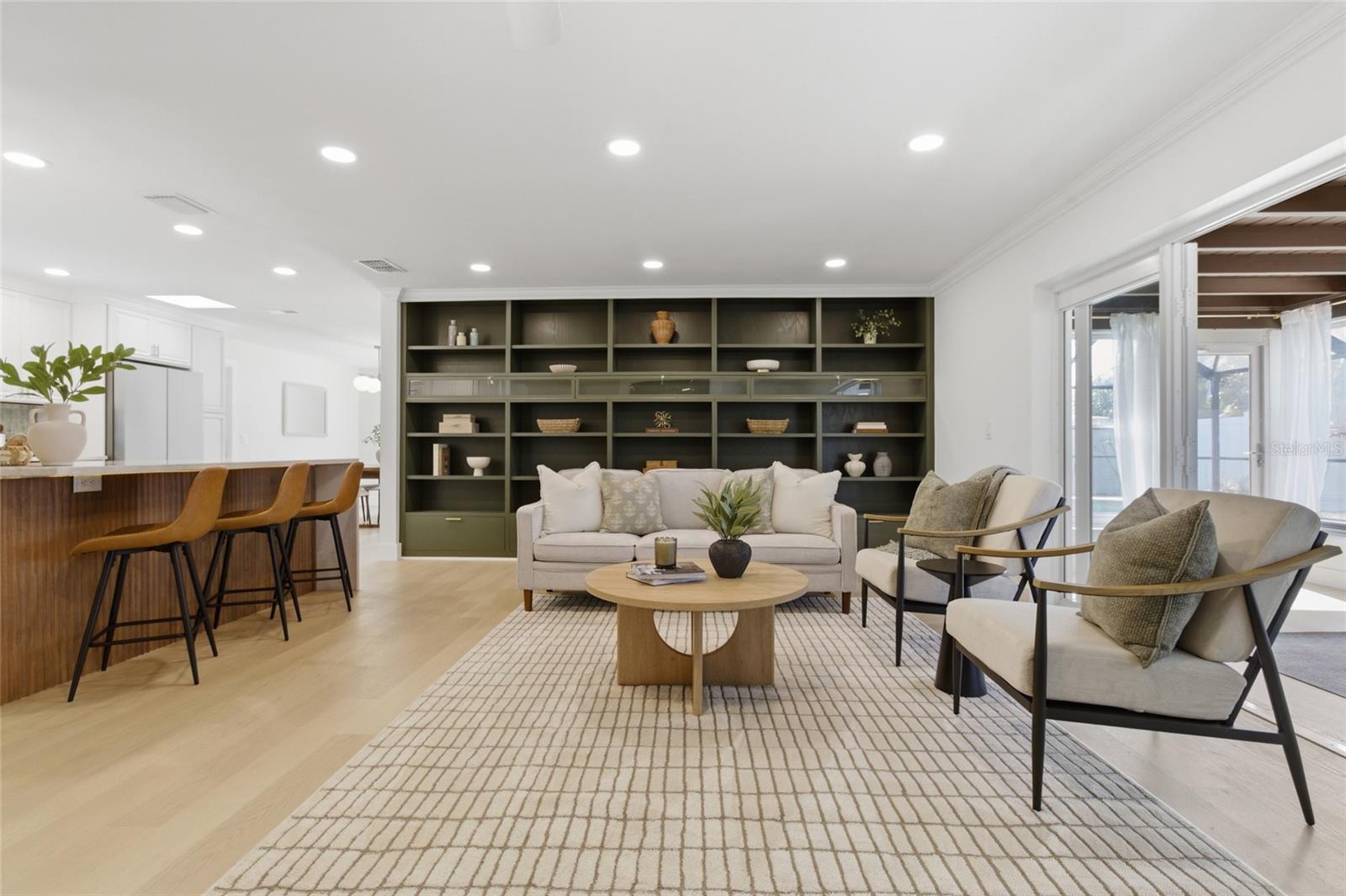 YACHT CLUB ESTATES - Residential