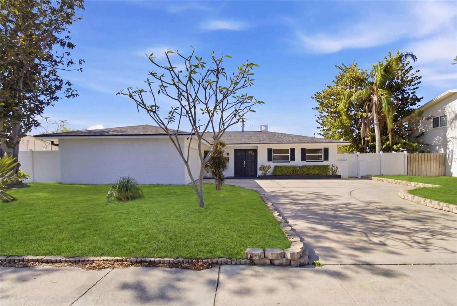 YACHT CLUB ESTATES - Residential