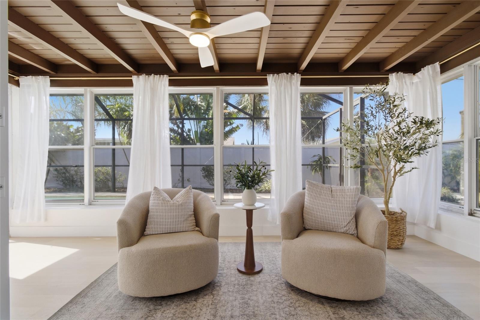 YACHT CLUB ESTATES - Residential