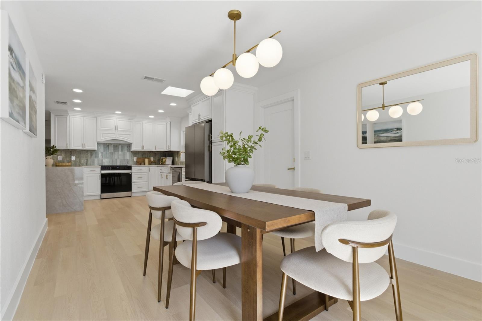 YACHT CLUB ESTATES - Residential