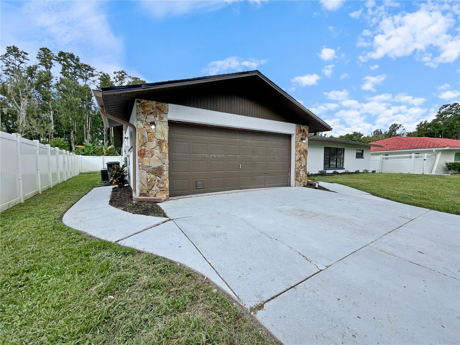4545 DEBBIE LANE