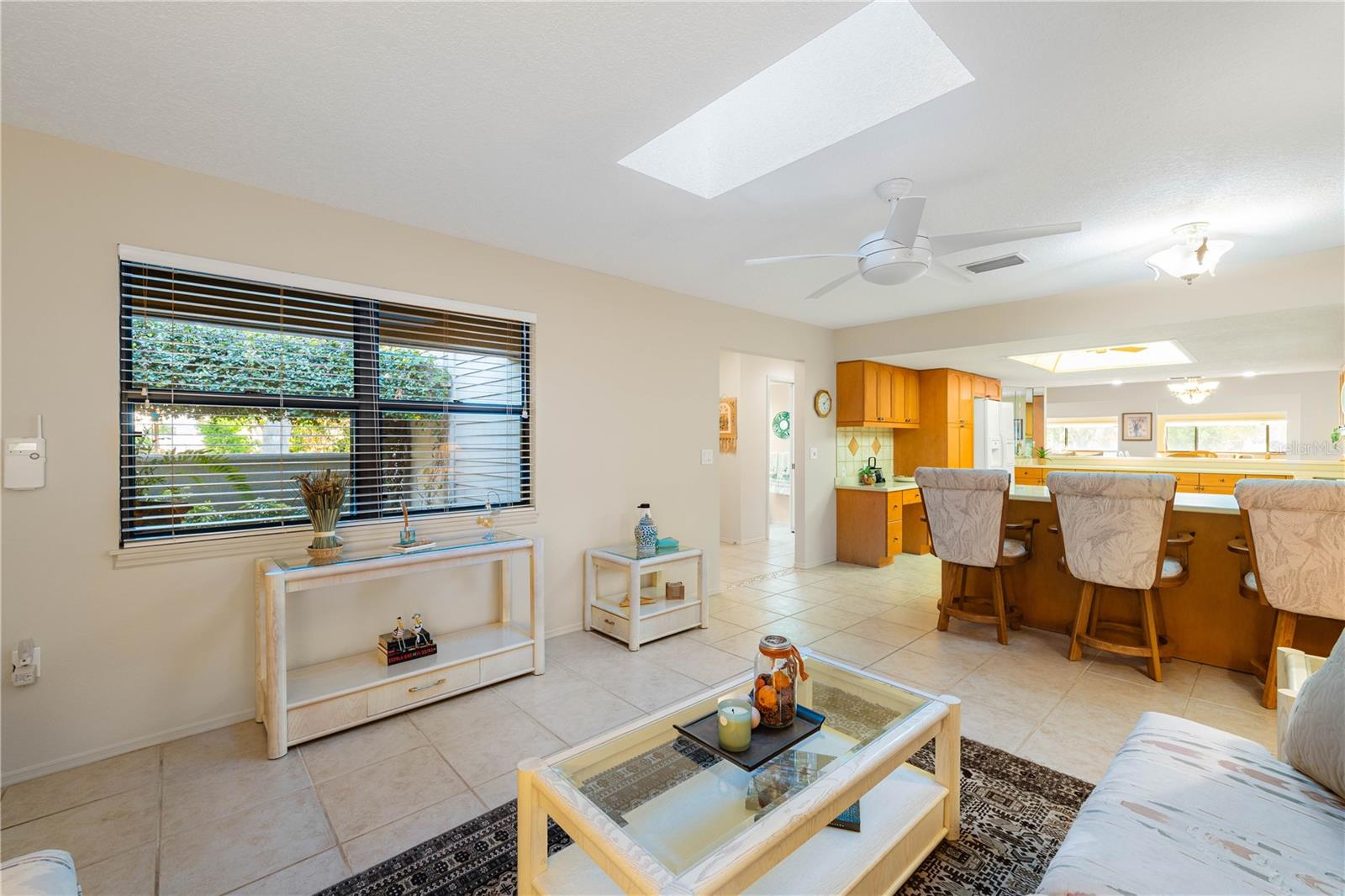 3401 AVENIDA MADERA B