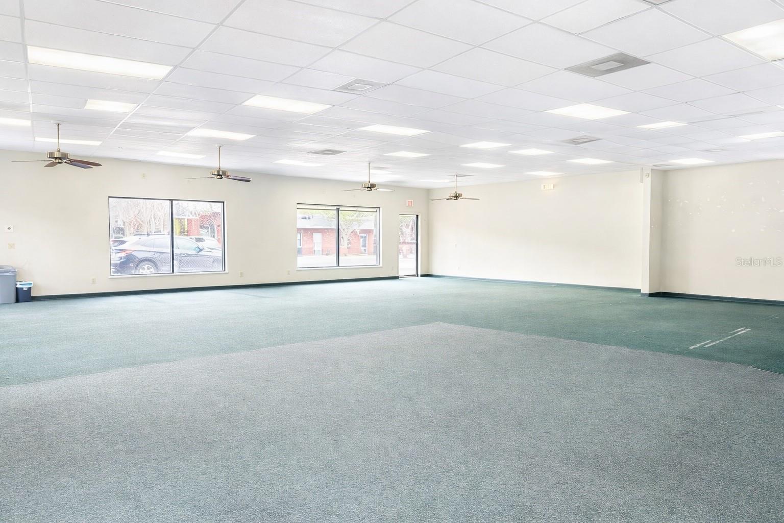 PARRISHS SUB - Commercial Lease