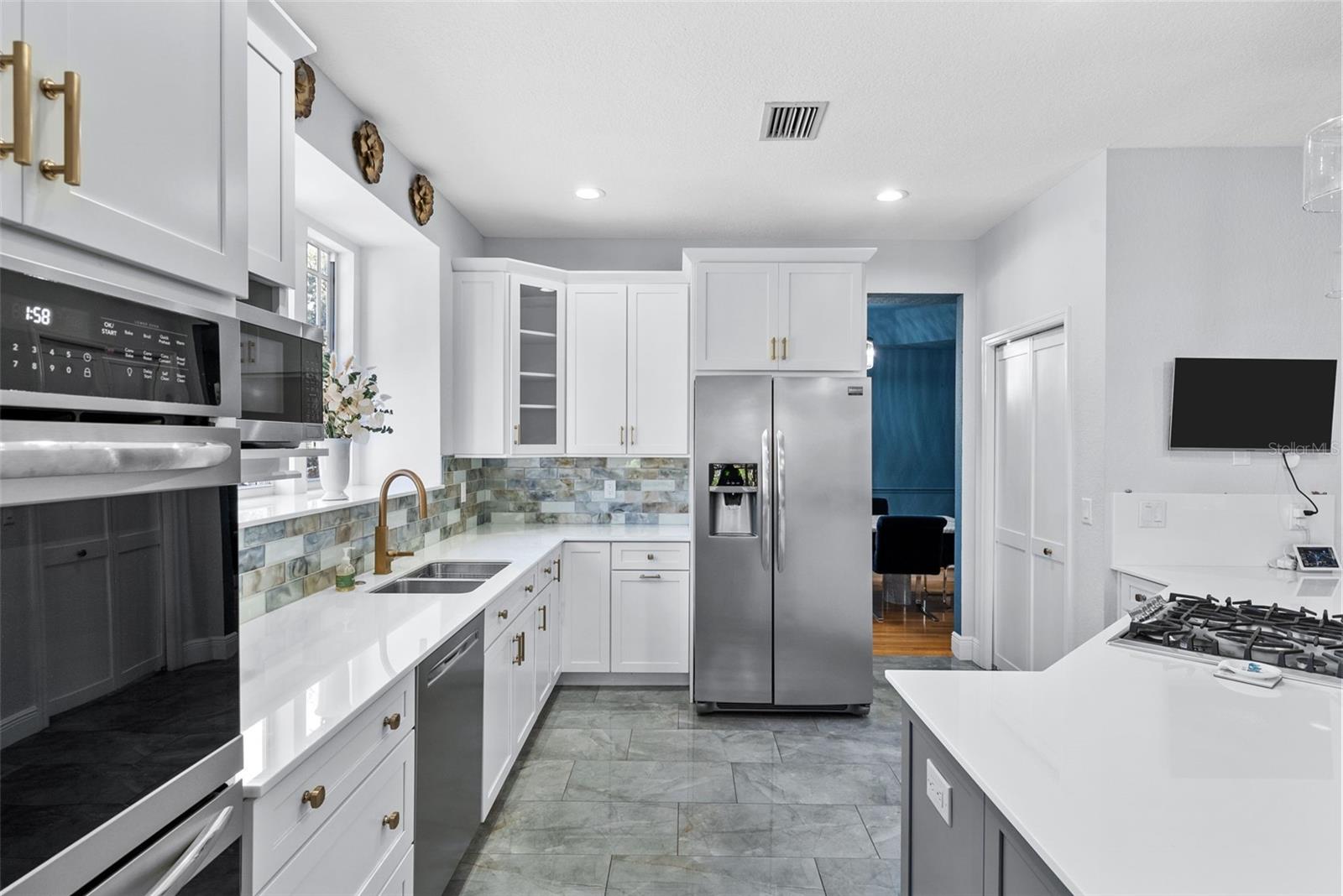 BAYSHORE RESERVE - Residential