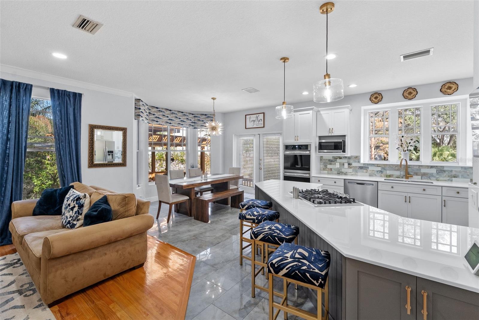 BAYSHORE RESERVE - Residential