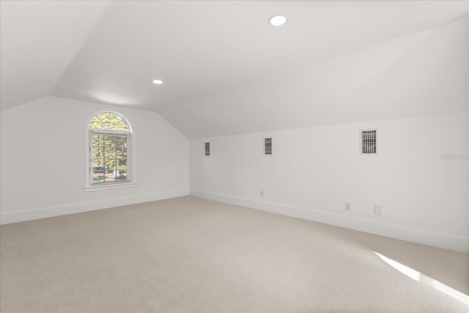 MAITLAND SHORES FIRST ADD - Residential