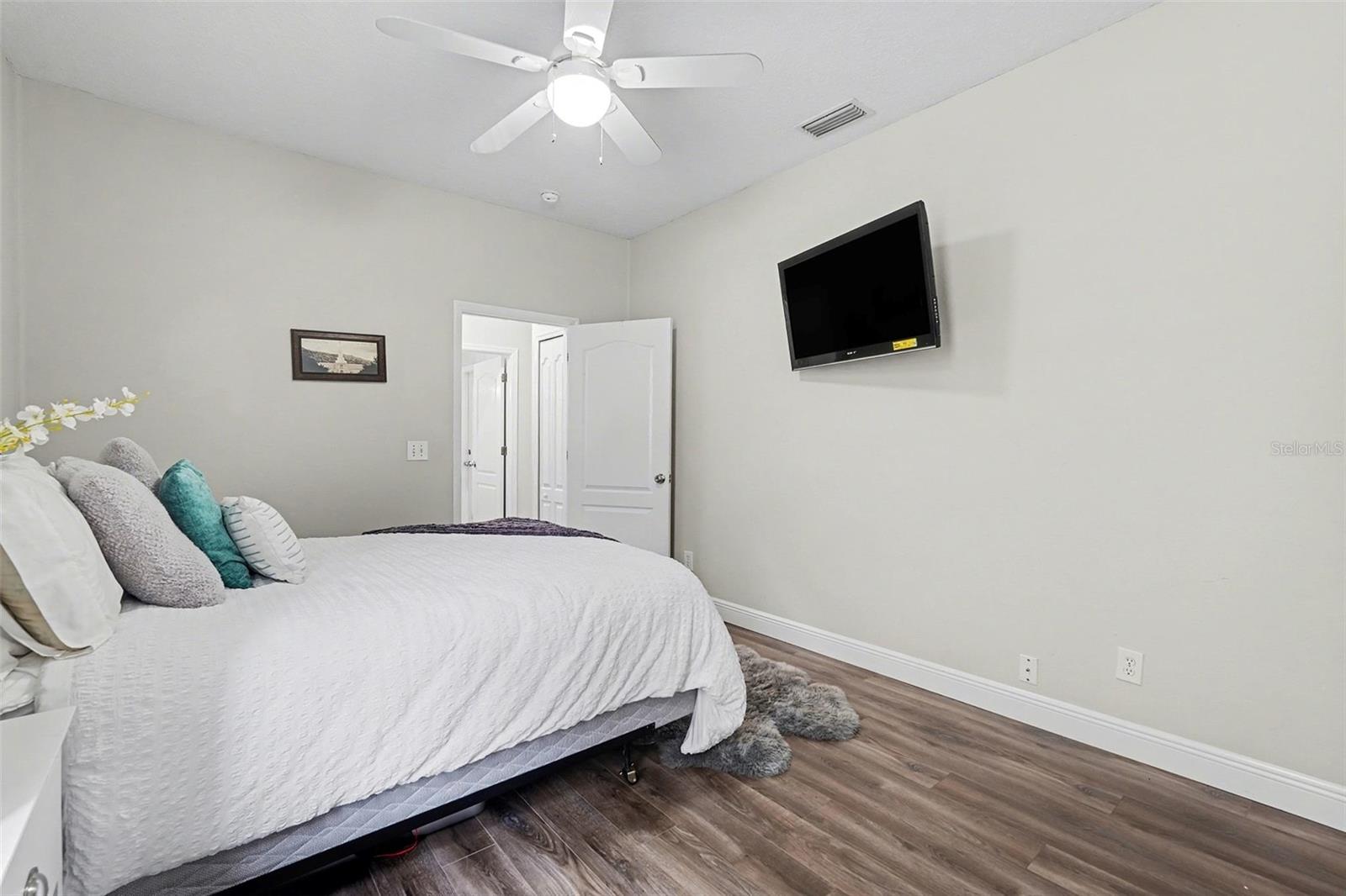 LAKEVIEW VILLAGE SEC M - Residential