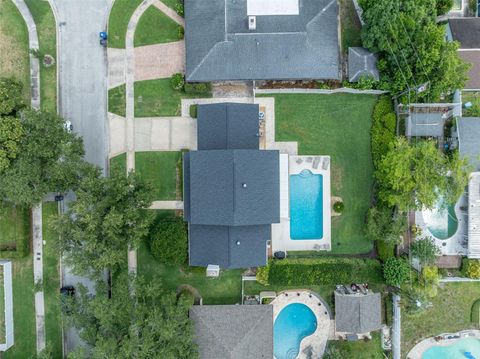 A home in WINTER PARK