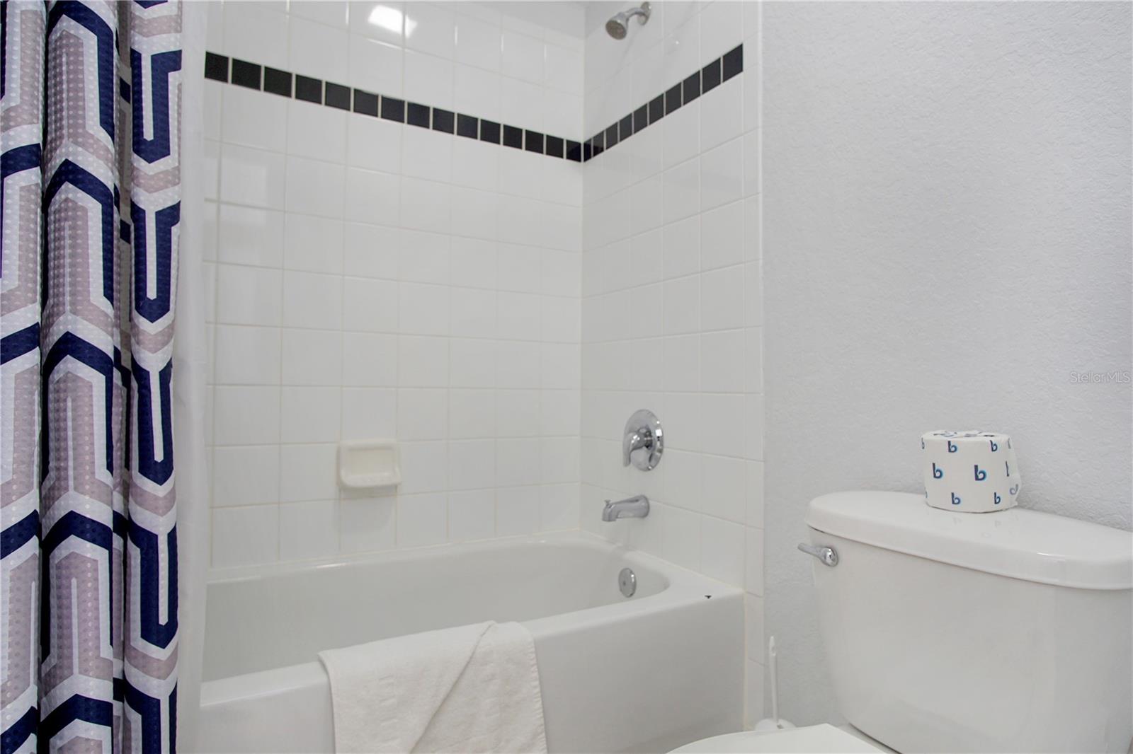 MARBELLA AT DAVENPORT - Residential Lease