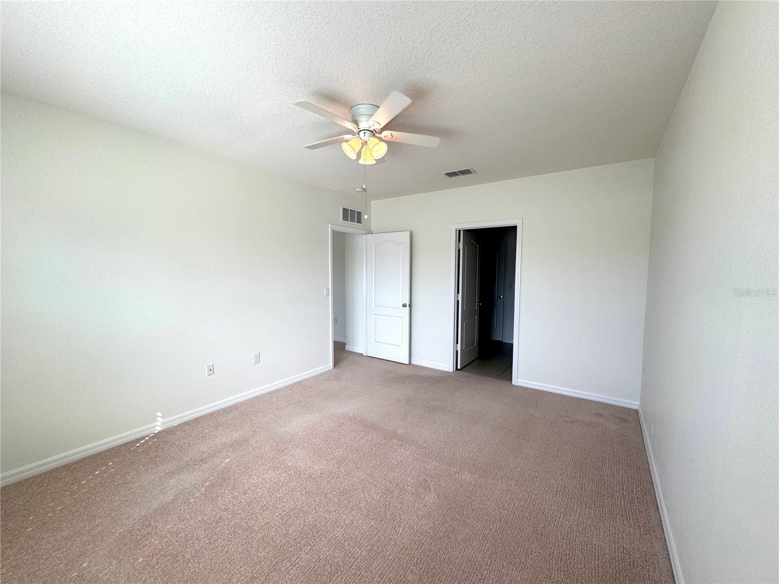 SABAL LAKES - Residential Lease