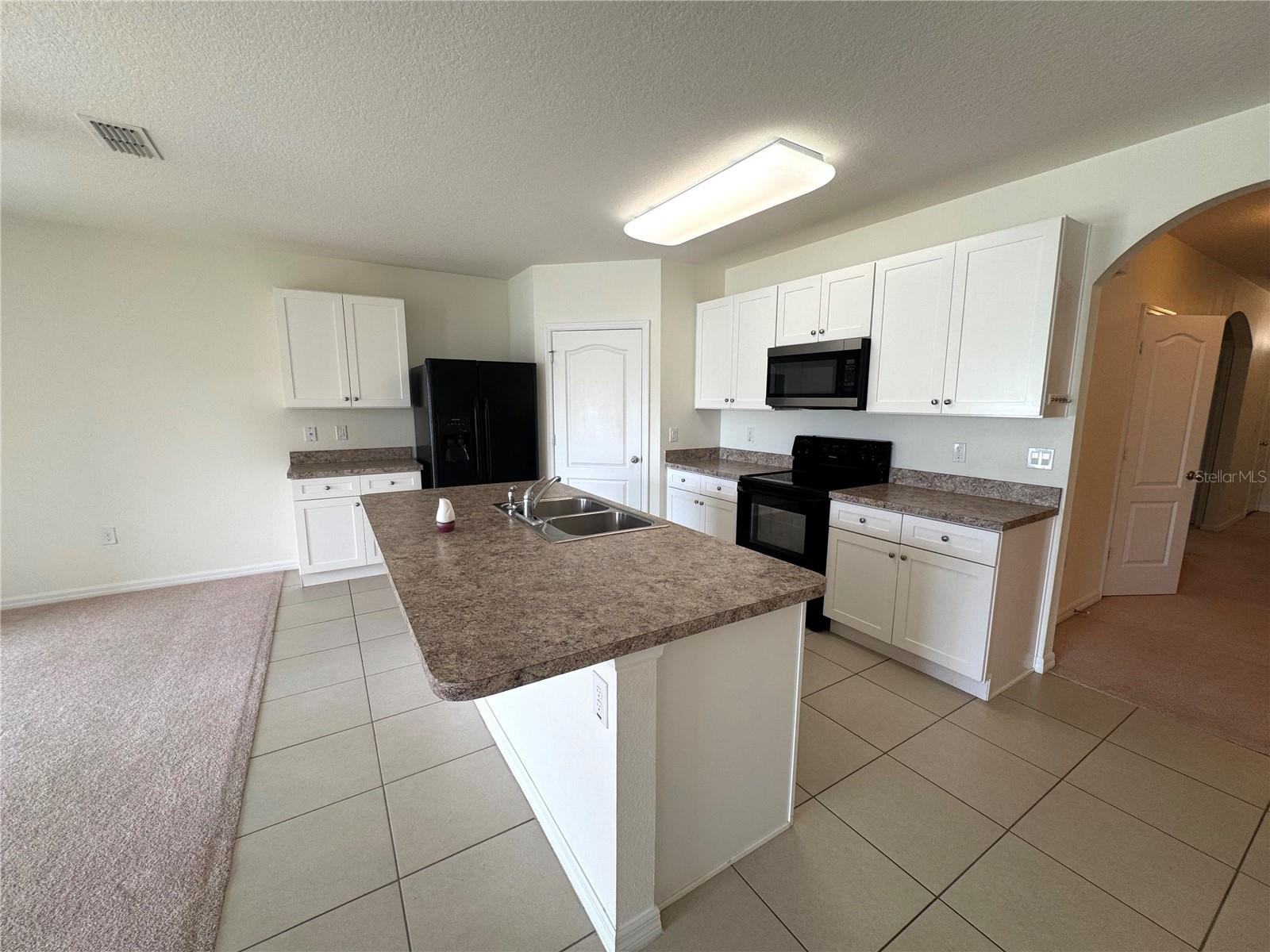 SABAL LAKES - Residential Lease