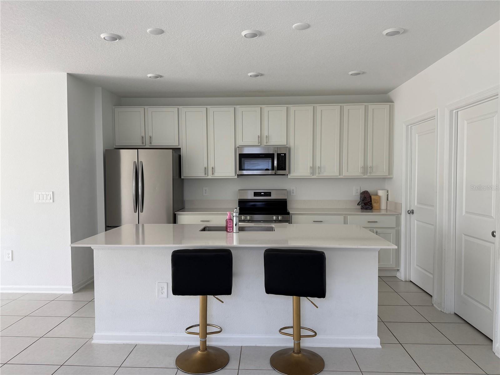 WESTVIEW POD B NEIGHBORHOOD 2A & 2B PH 1 - Residential Lease