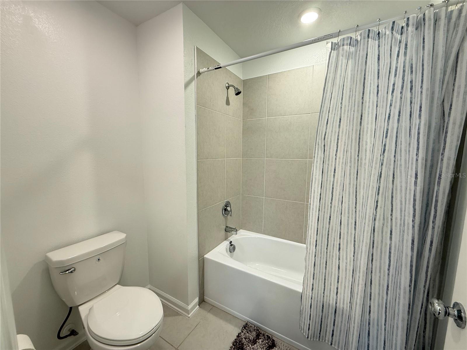 WESTVIEW POD B NEIGHBORHOOD 2A & 2B PH 1 - Residential Lease