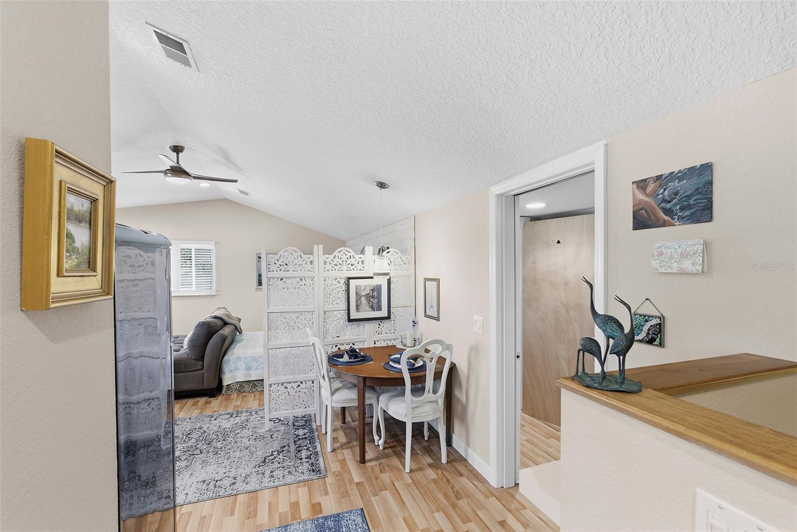 RAINBOW RIDGE - Residential