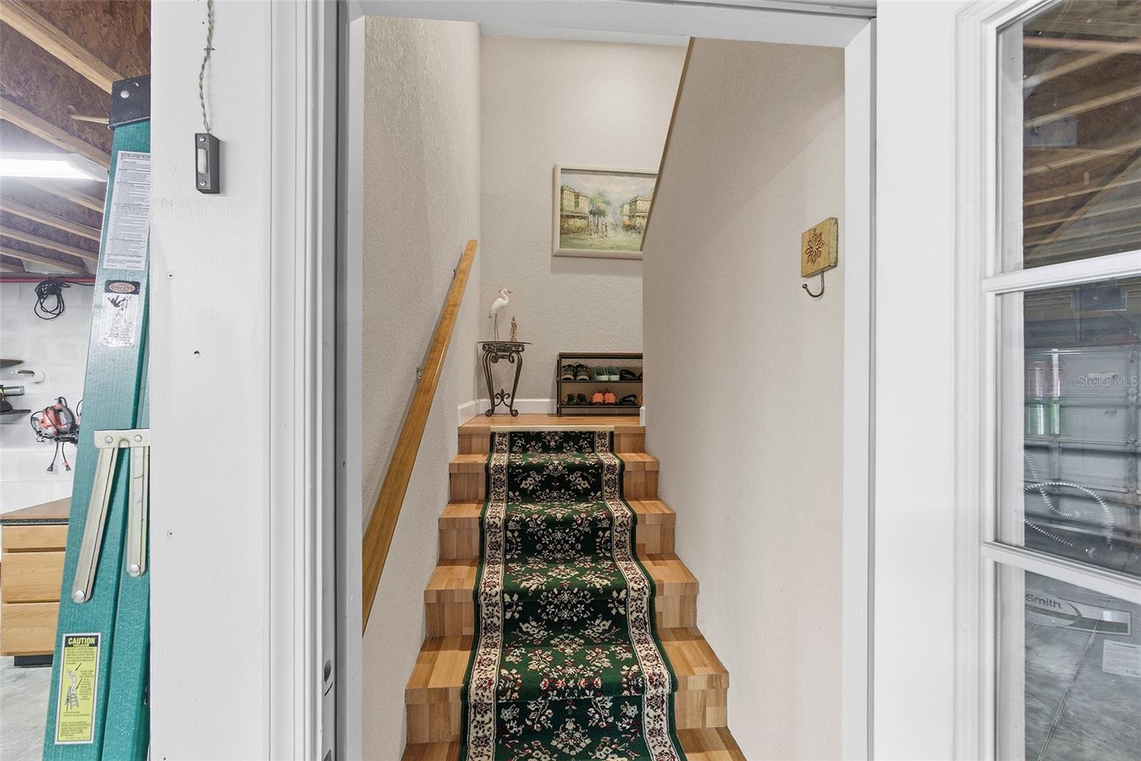 RAINBOW RIDGE - Residential