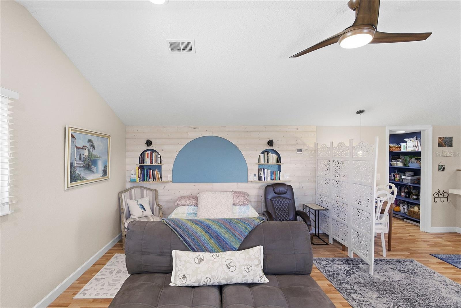 RAINBOW RIDGE - Residential