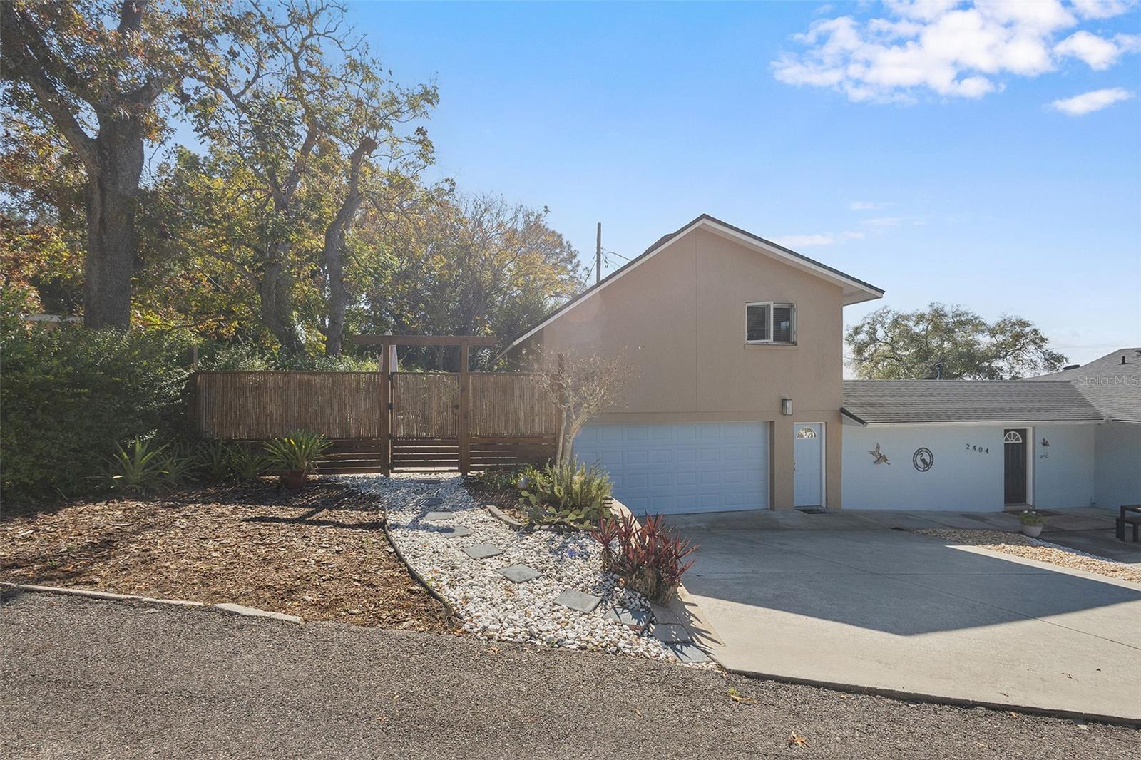 RAINBOW RIDGE - Residential