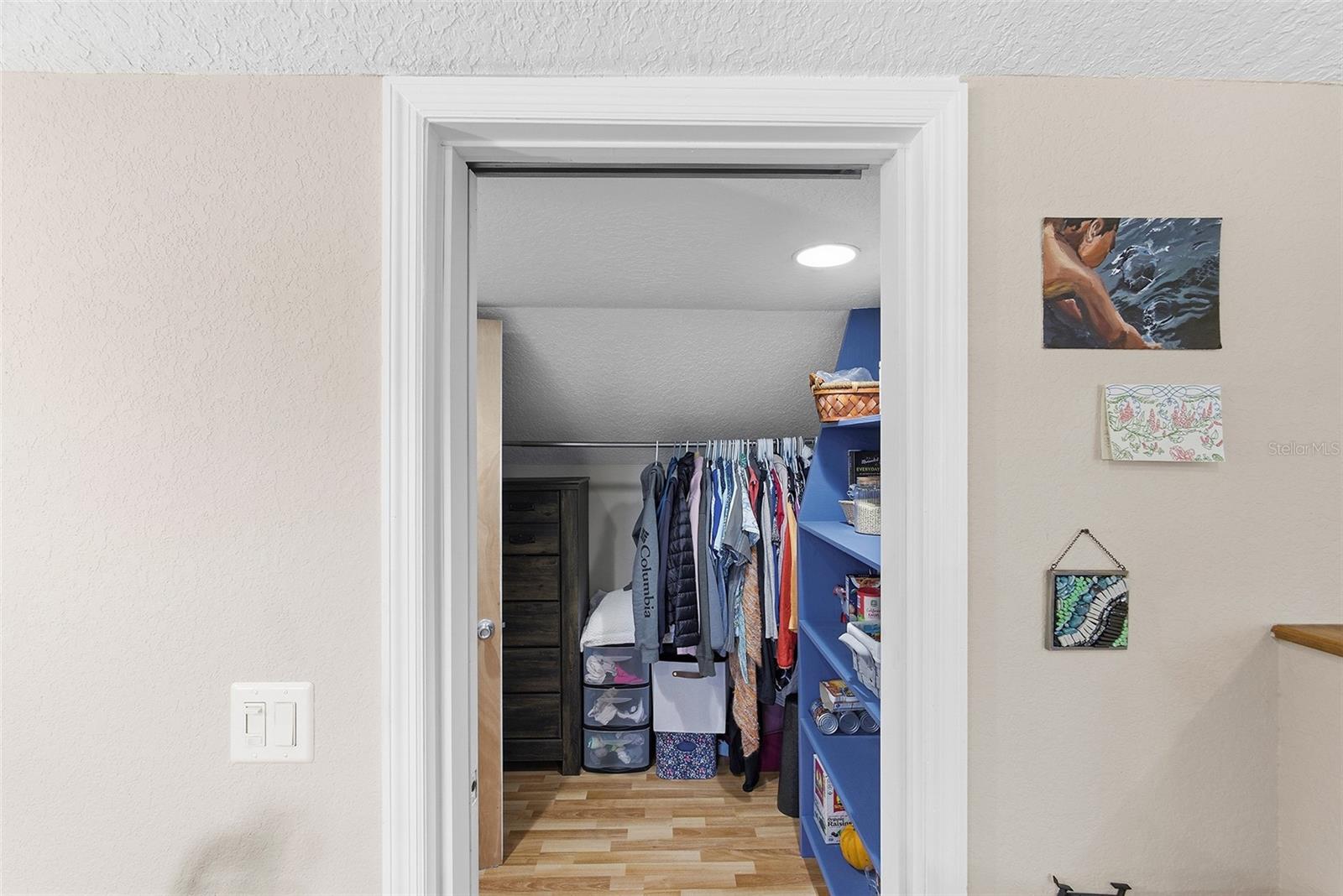 RAINBOW RIDGE - Residential