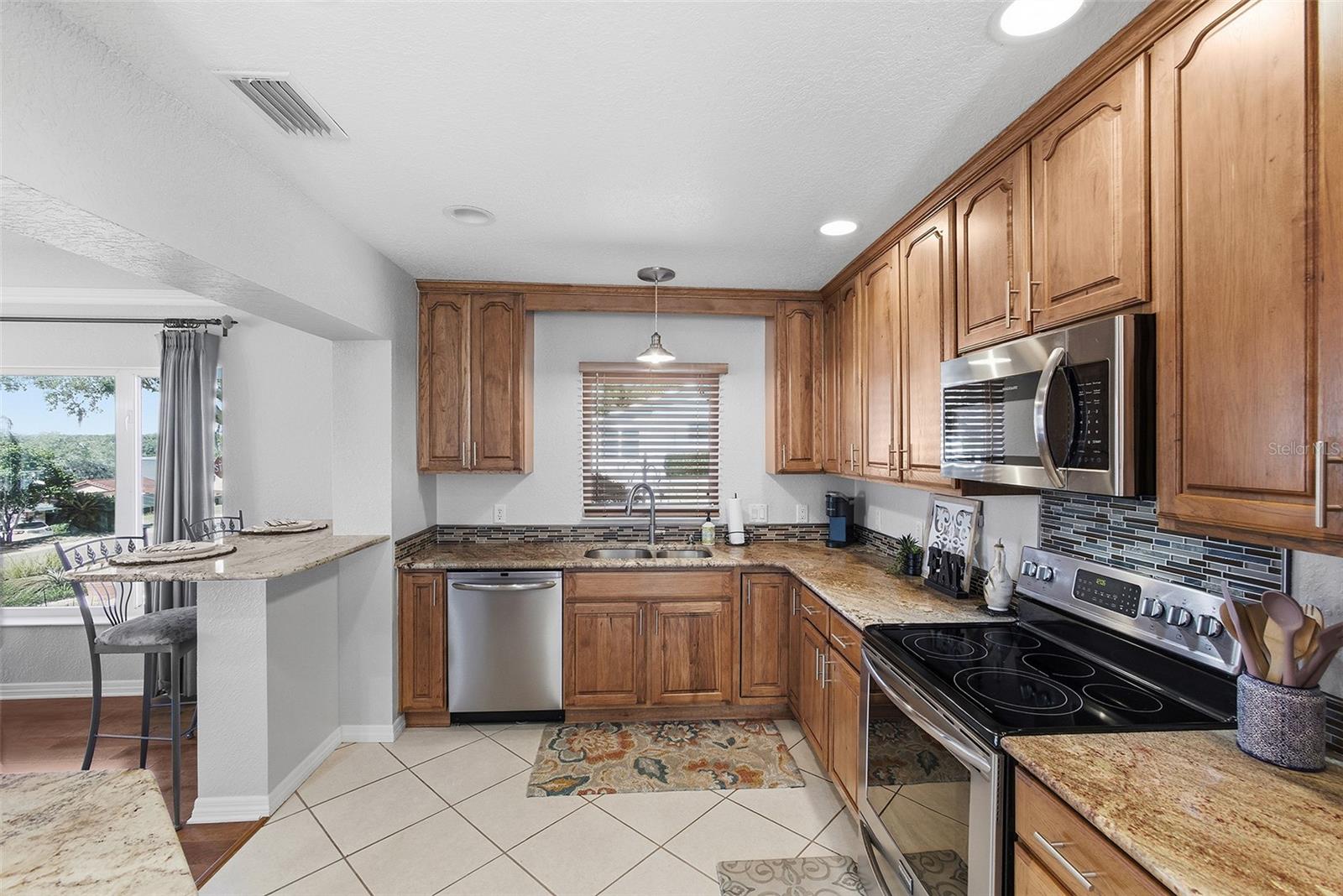 RAINBOW RIDGE - Residential