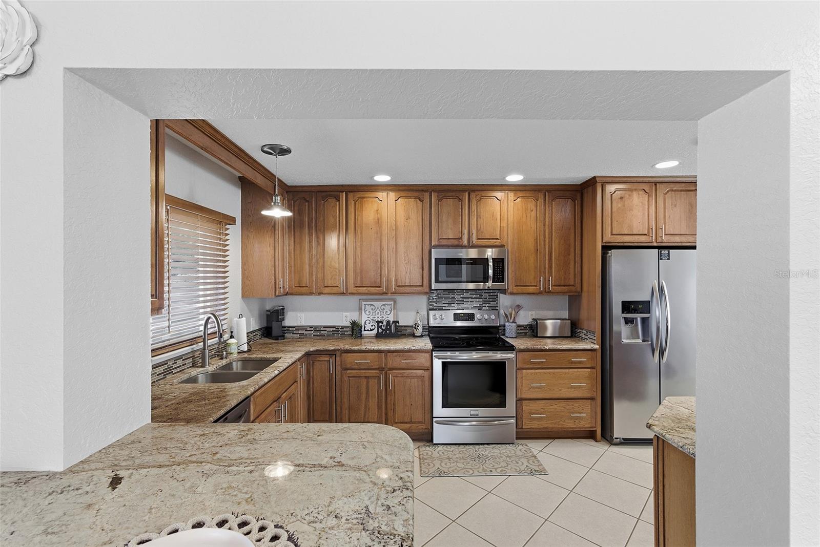 RAINBOW RIDGE - Residential