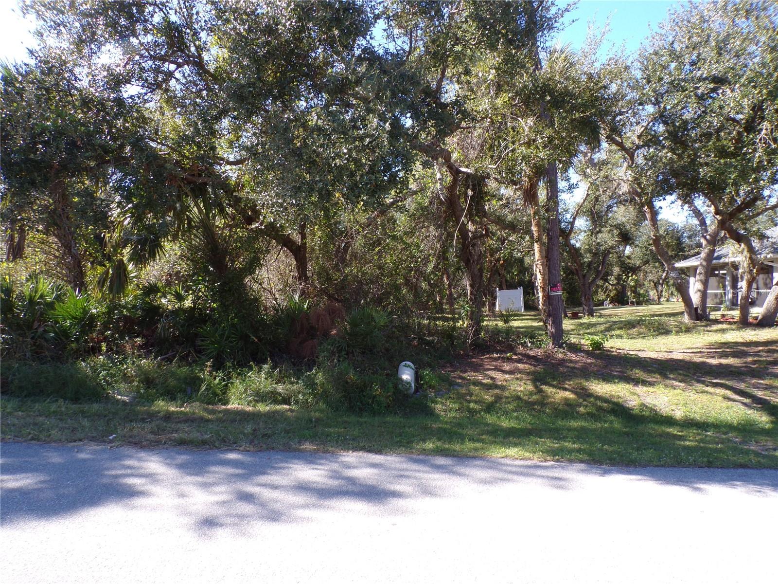 PORT CHARLOTTE SUB 08 - Land