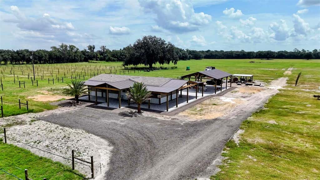 Photo of 610 N Hollandtown Road, Wauchula, FL 33873 (MLS # P4939654)