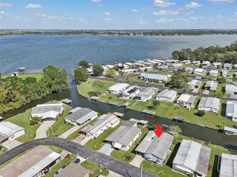 A home in AUBURNDALE