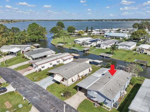 A home in AUBURNDALE