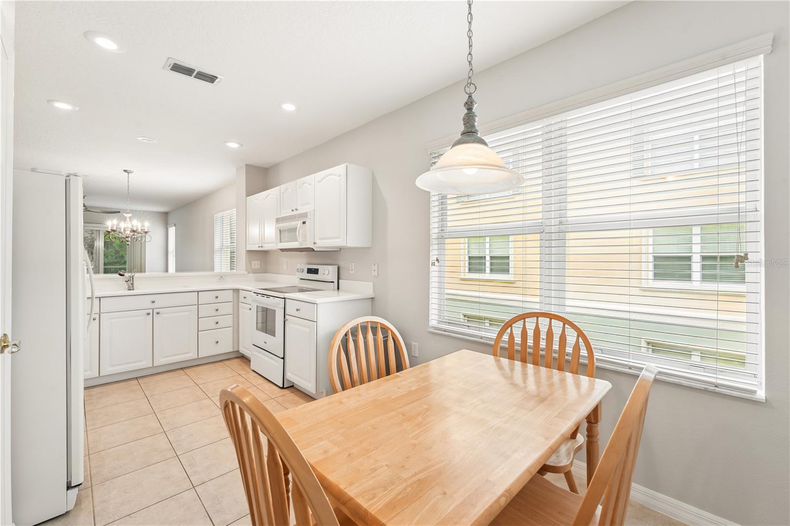 CANOPY WALK PH 11 - Residential