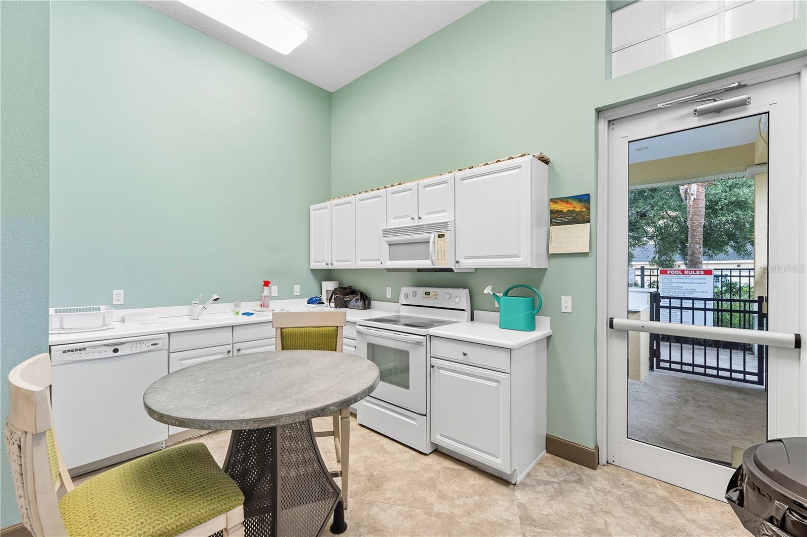 CANOPY WALK PH 11 - Residential