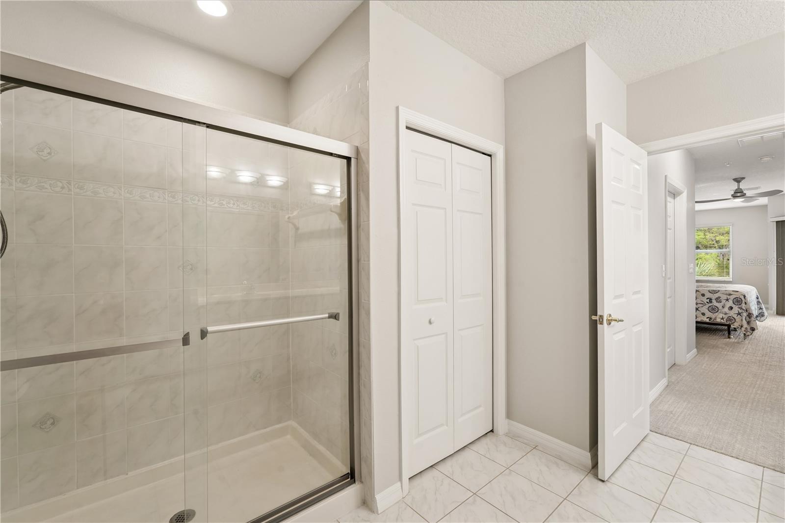 CANOPY WALK PH 11 - Residential