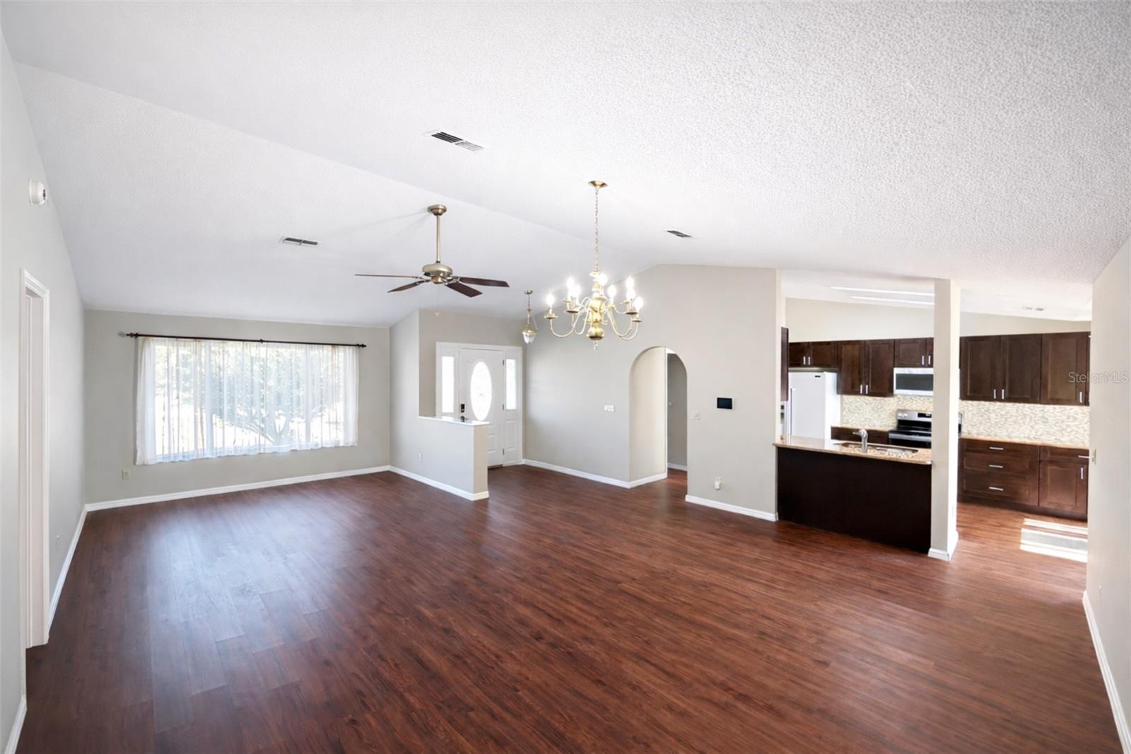 SPRING HILL - Residential