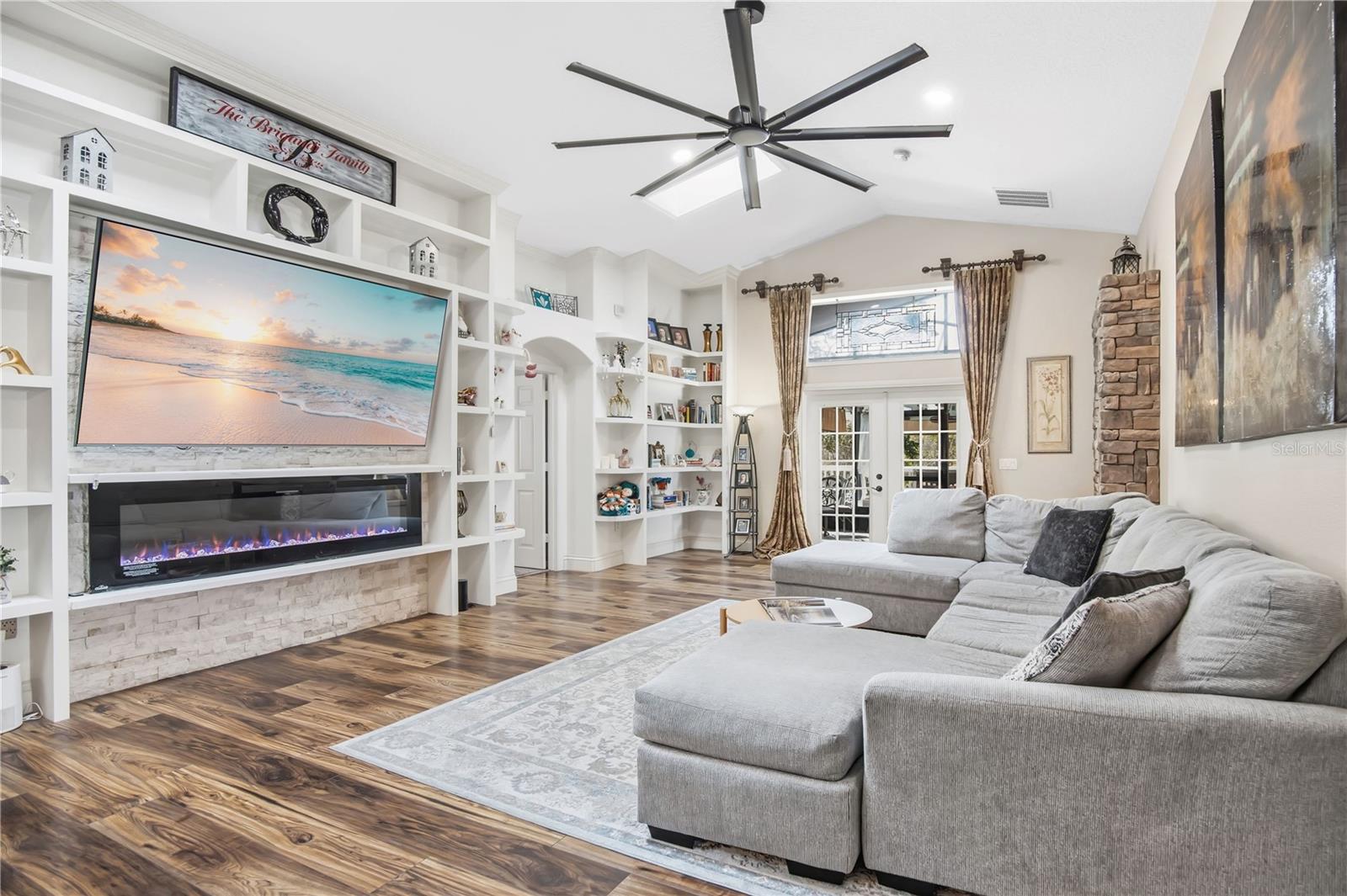 ARBOR RIDGE UNIT 02 - Residential