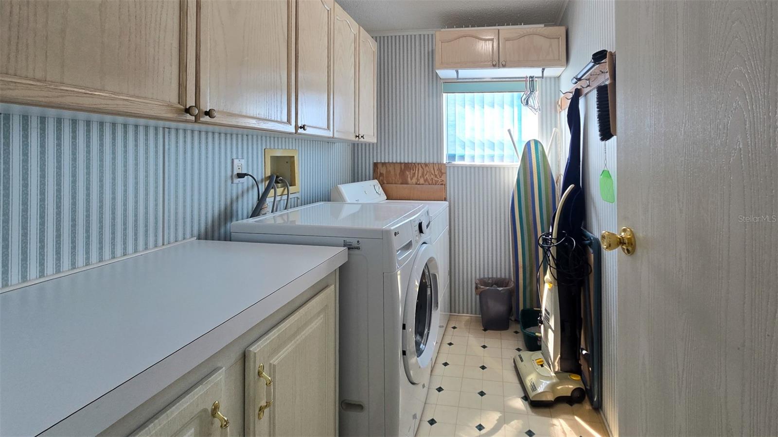 FOREST LKS/COCOA CONDOS PH III - Residential