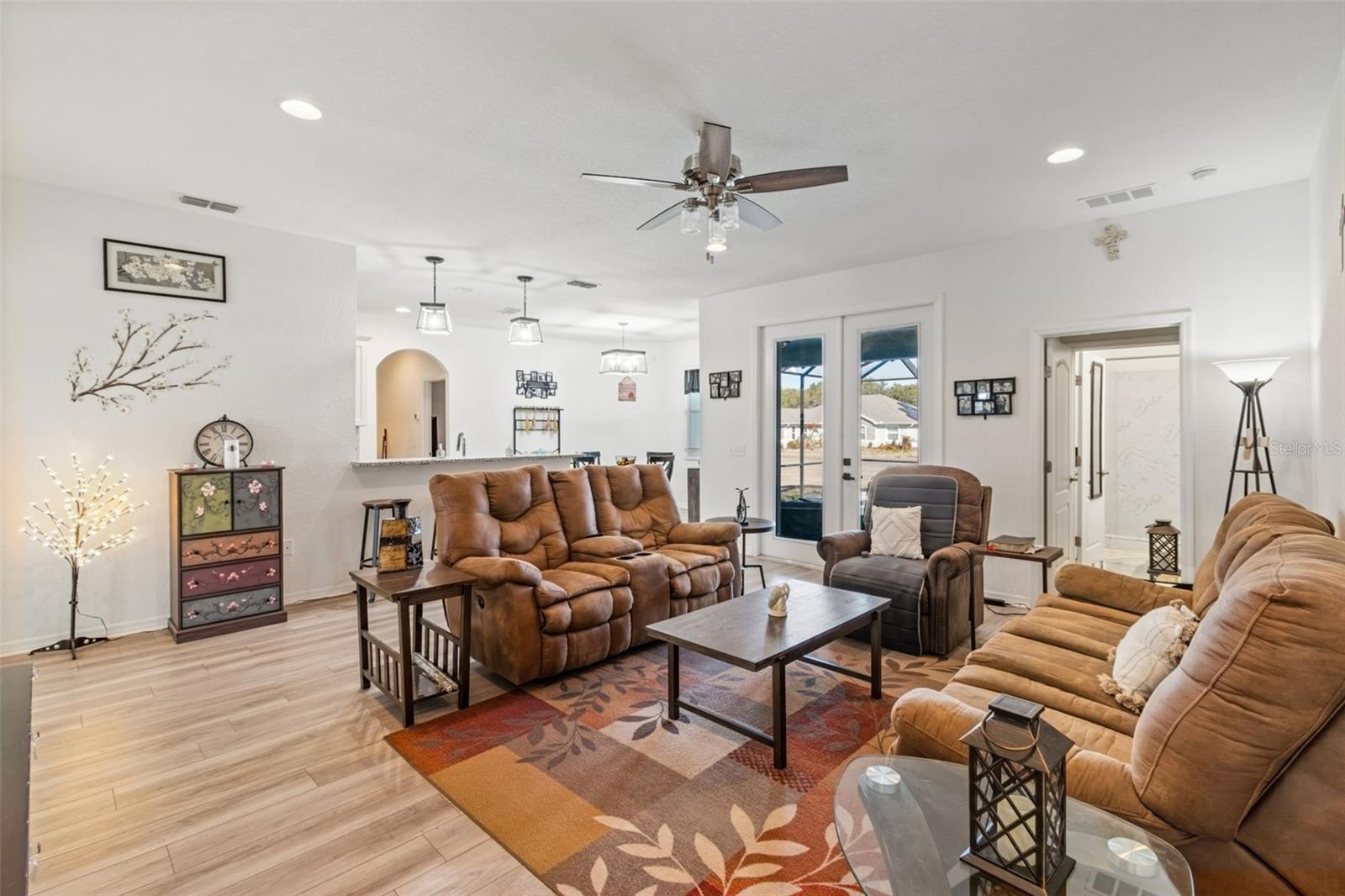 DEAN RANCH - Residential