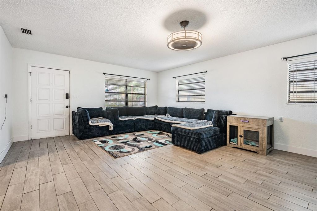 Photo of 5960 89th Avenue N, Pinellas Park, FL 33782 (MLS # TB8483775)