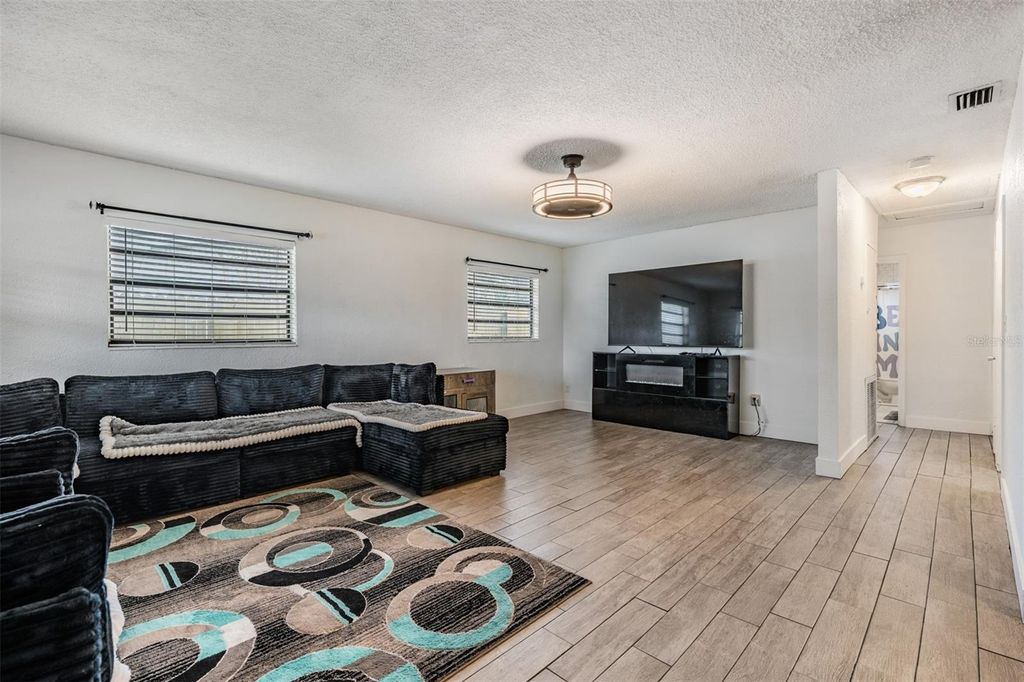 Photo of 5960 89th Avenue N, Pinellas Park, FL 33782 (MLS # TB8483775)