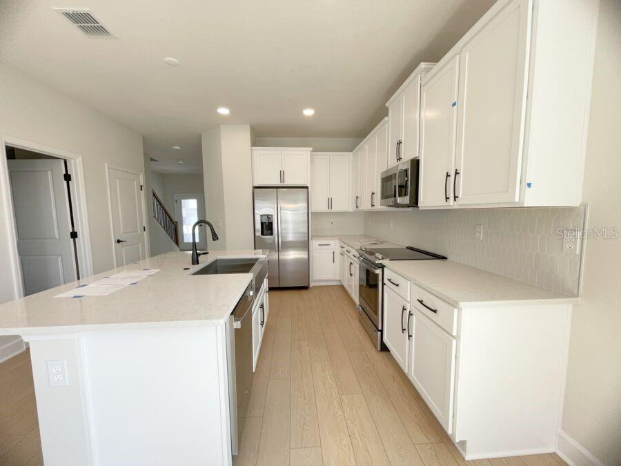 TRIBUTE/OVATION - Residential Lease