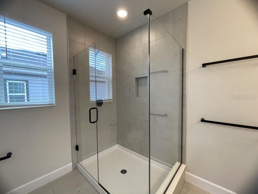 TRIBUTE/OVATION - Residential Lease