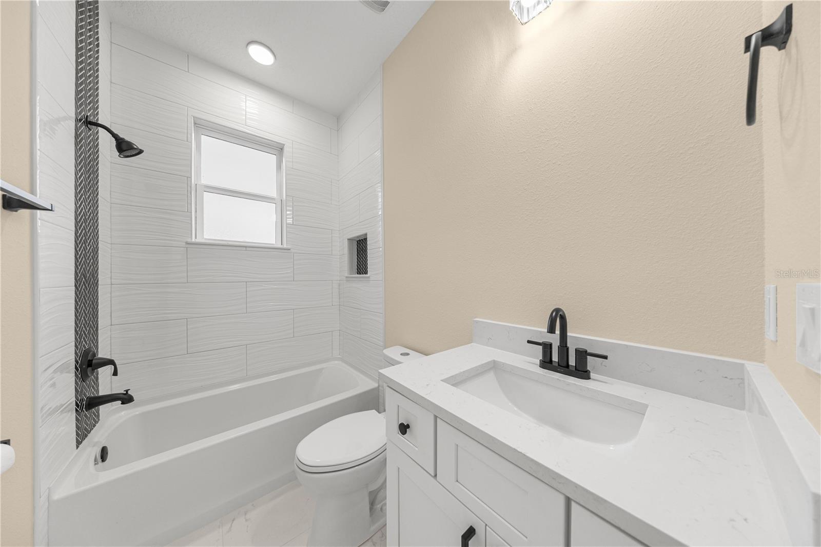 LAKE WEIR HEIGHTS - Residential